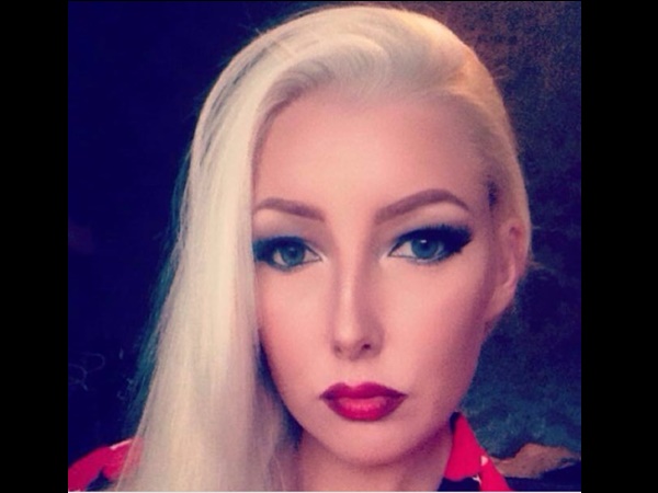 മം കം മോഡൽ