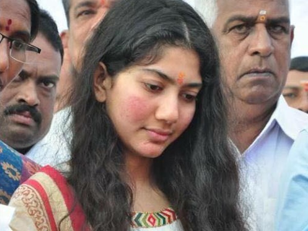  ആദ്യ ദിവസത്തെ കളക്ഷന്‍ 