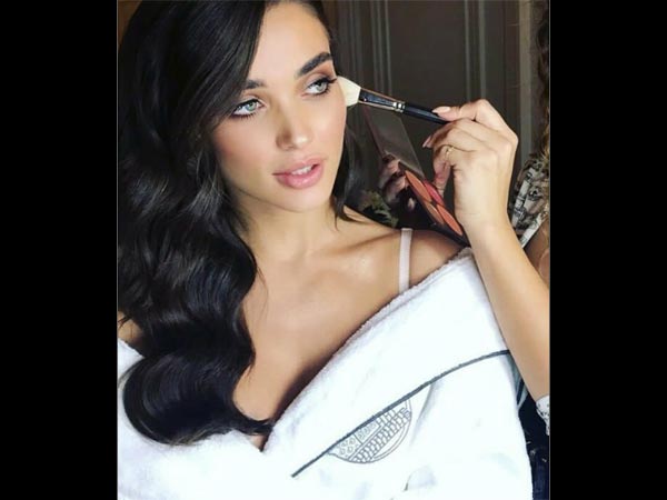 ദി വില്ലന്‍ 