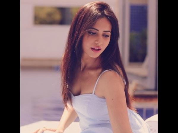 പുതിയ നടി 