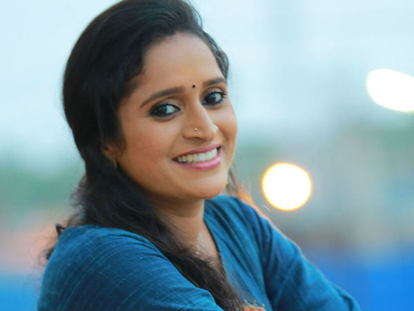  സുരഭി നിറഞ്ഞു നില്‍ക്കും