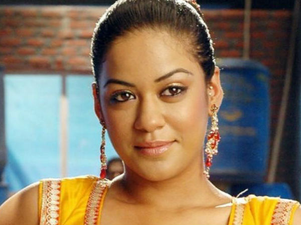 പതിനഞ്ച് താരങ്ങള്‍ക്ക് നോട്ടീസ്