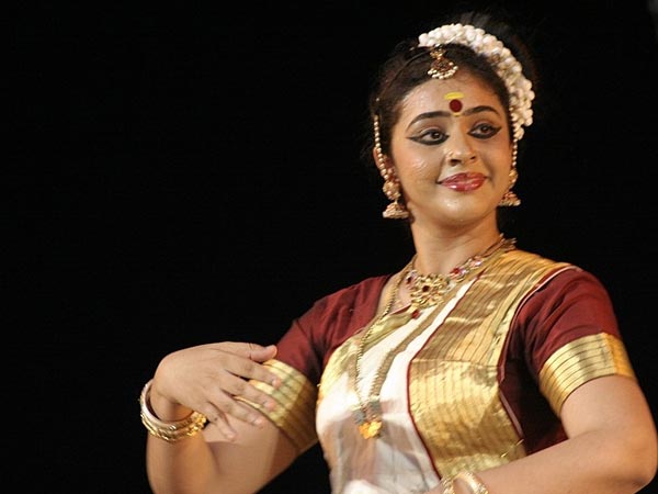 പ്രശസ്ത നര്ത്തകി