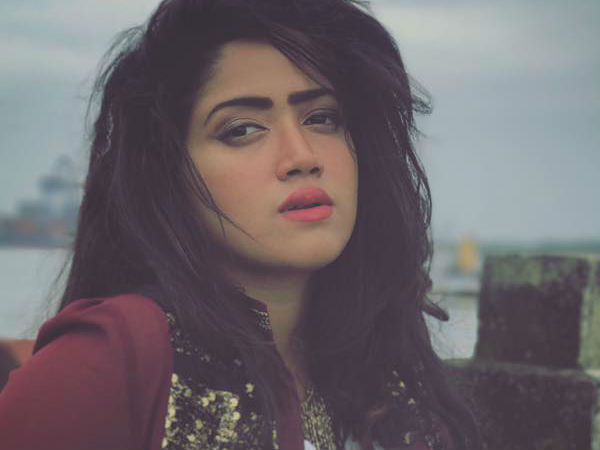 ബാലതാരമായി എത്തി