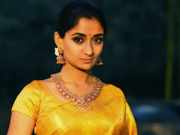 തിരക്കഥ എഴുതുന്നു