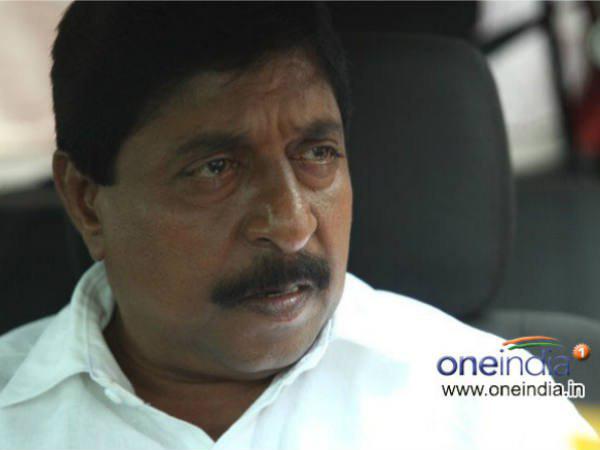 പലരുടേയും തിരക്കഥകള്‍