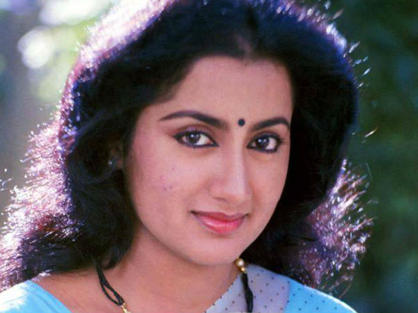 സിനിമാ ലോകത്ത് സുമലത