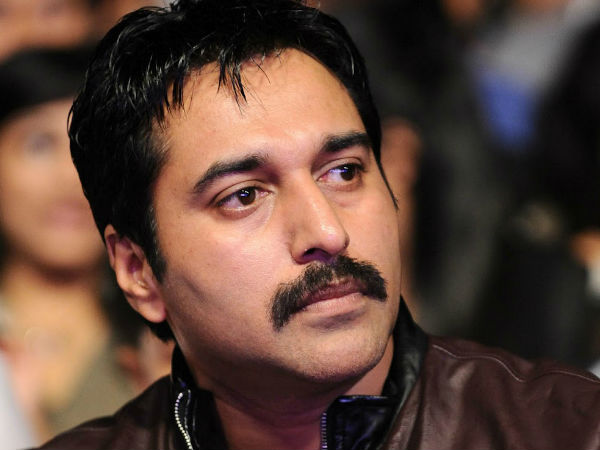 പതനം തുടങ്ങിയത്