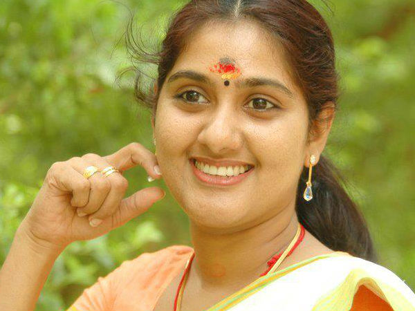 തമിഴിലേക്ക്