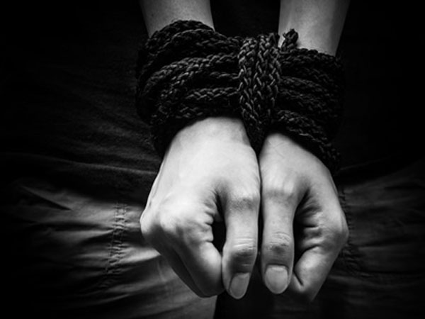 പോലീസ് രംഗത്ത് 