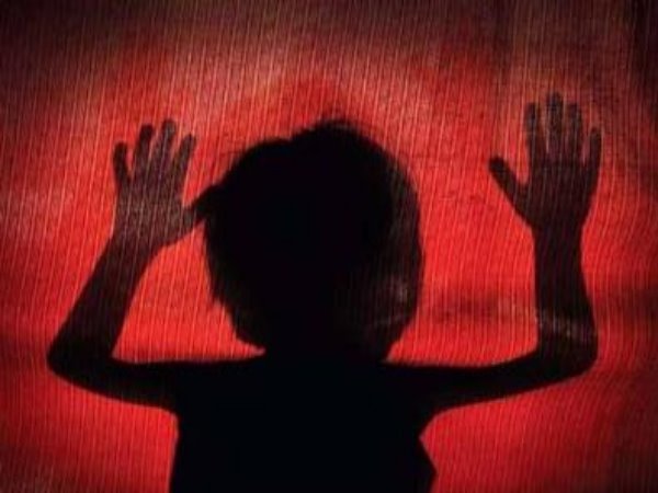 കുട്ടിയെ ഉപേക്ഷിച്ചു