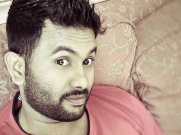 നീരജിന്റെ തിരക്കഥയില്‍ മാറ്റം വരുത്തി