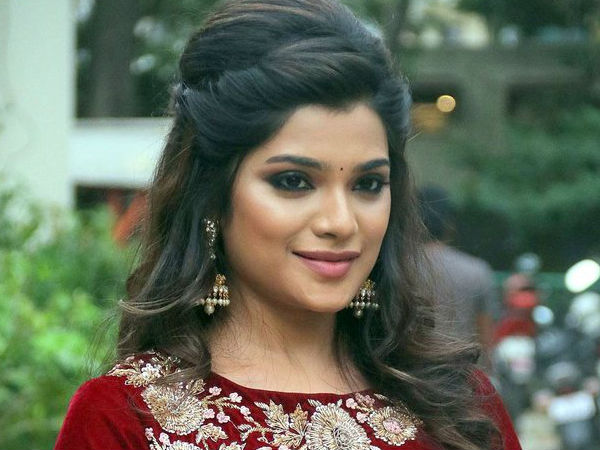 കോളേജ് മുതല്‍ താത്പര്യം