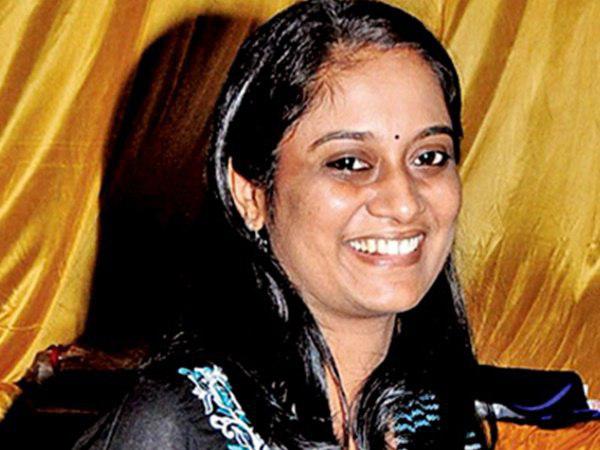 ഭര്‍ത്താവിനുള്ള ഗിഫ്റ്റ്