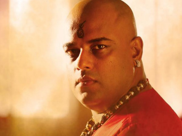 ഇരയോടൊപ്പം നില്‍ക്കുക.