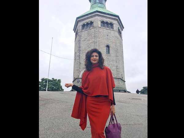  പൂജ ബത്ര 