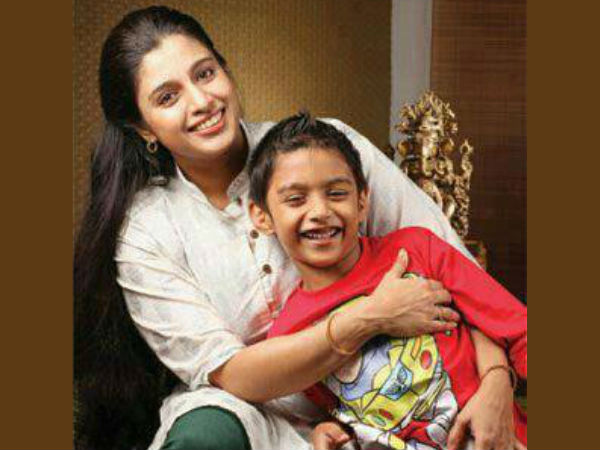 മകന്‍ ഉണരുന്നതിന് മുന്‍പ് പൂര്‍ത്തിയാക്കും