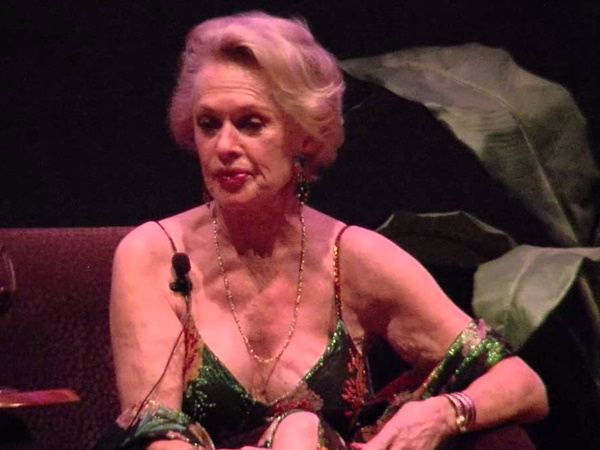  ടിപ്പി ഹെഡ്രന്റെ ജീവിതം