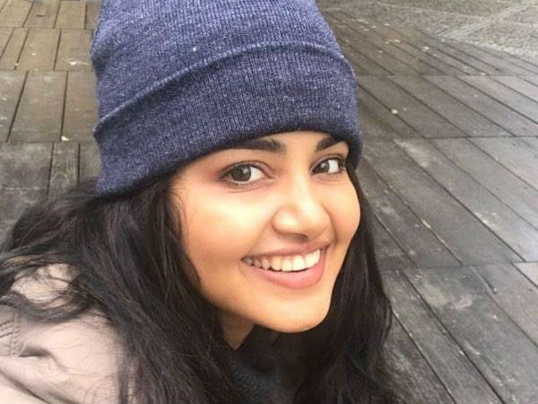 ലൊക്കേഷനില്‍