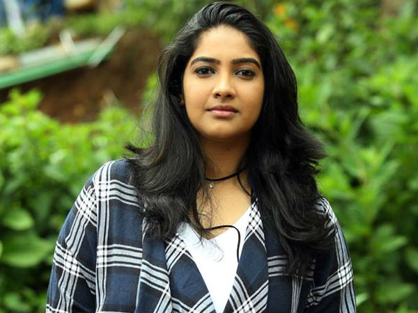 അങ്കിള് എന്ന ചിത്രത്തില്