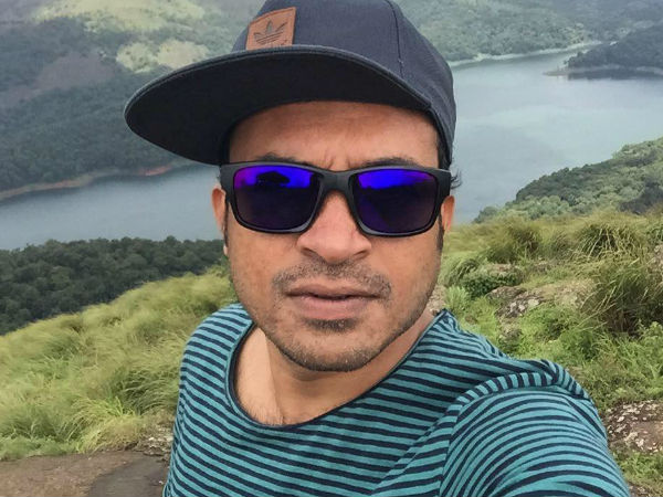 ഫുട്‌ബോള്‍ പ്രമേയം