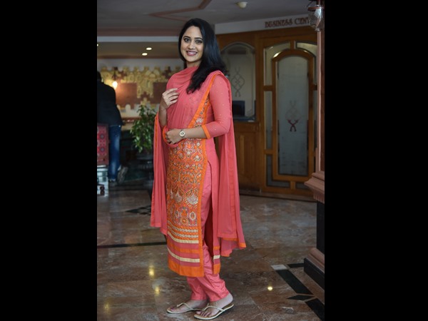 ആദ്യചിത്രം 