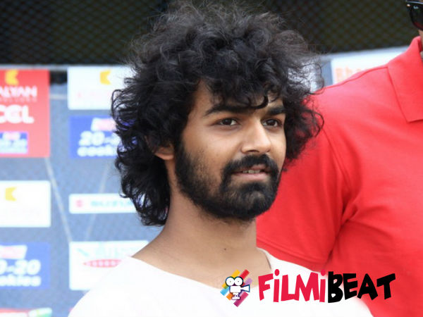 ഹൈദരാബാദില്‍ നിന്നും തിരിച്ചെത്തുന്നതിനായി കാത്തിരിക്കുന്നു