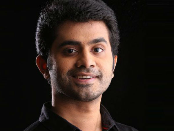 അച്ഛന്റെ ചിത്രത്തിലൂടെയല്ല