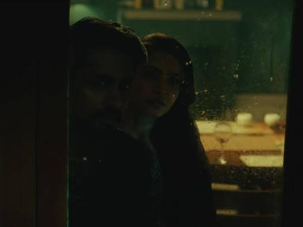 സ്ഥിരം സ്ക്രിപ്റ്റ് പക്ഷേ മുഷിയില്ല