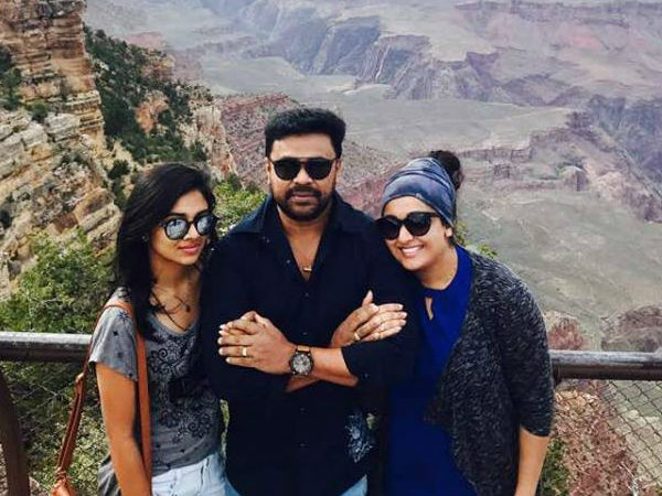 മീനാക്ഷിയുടെയും കാവ്യയുടെയും കൂടെ