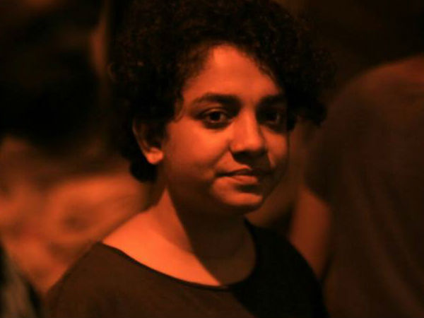 ഇതാണ് സംവിധായിക