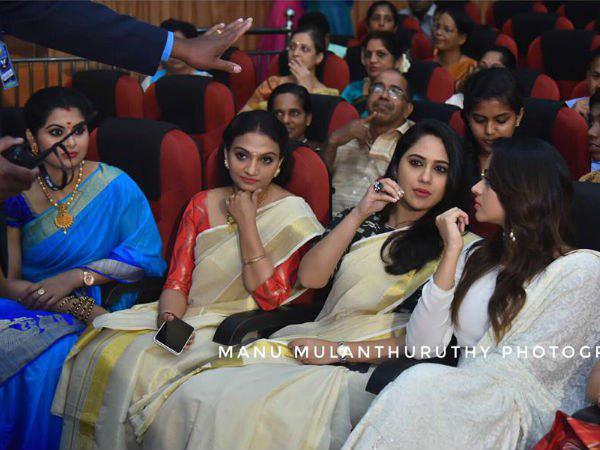 നായികമാര്‍