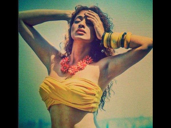 അവിഹിതം 