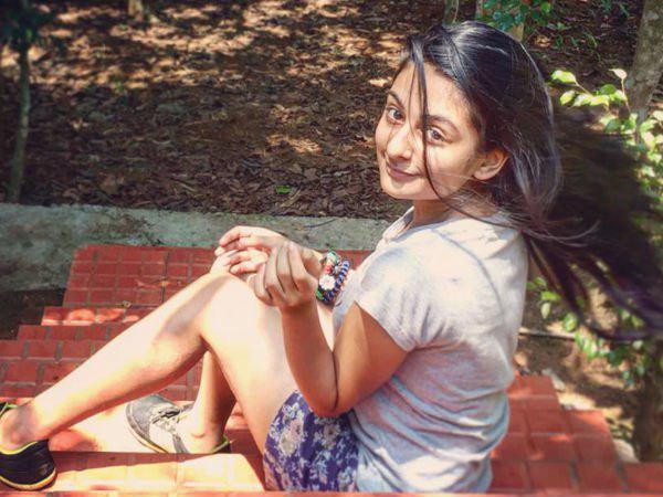  നായികയായി  