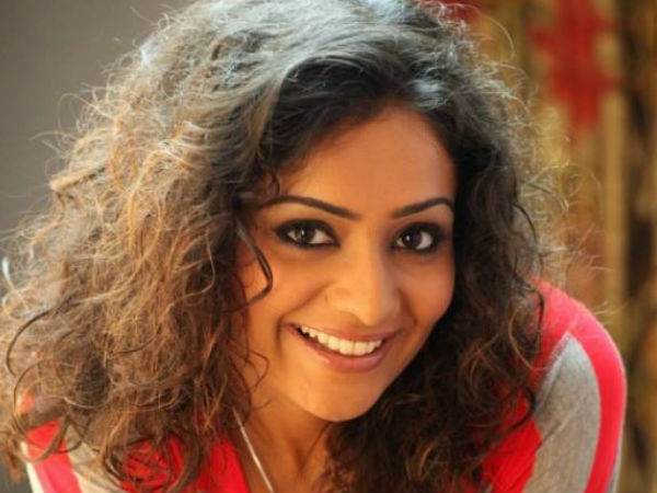 കാര്യമായി പ്രണയിച്ചതിനുള്ള ഭീഷണി