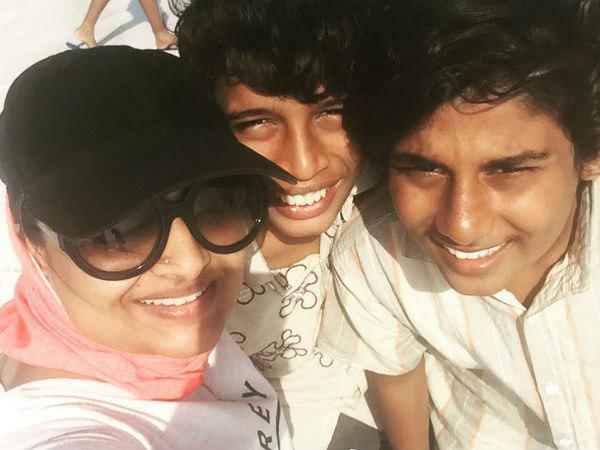 മൂത്തോനില്‍ നിവിനൊപ്പം 