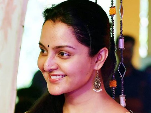 വന്‍വരവേല്‍പ്പ് നല്‍കി സ്വീകരിച്ചു