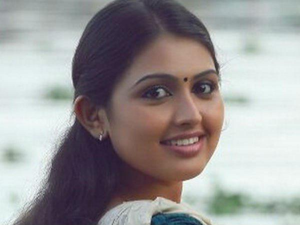 മീര മുരളീധരന്‍