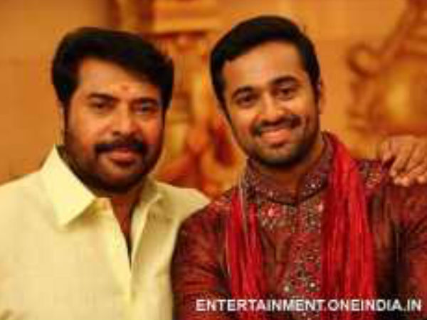 ഉണ്ണി മുകുന്ദനും മമ്മൂട്ടിയും