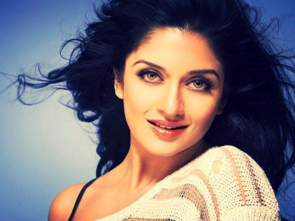 കന്നടയില്‍ 