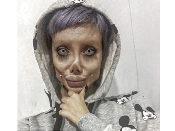 ചിത്രങ്ങള്‍ പുറത്ത്