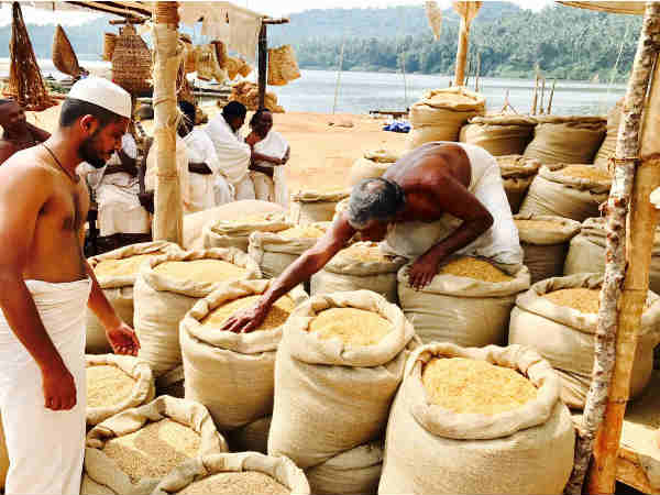 ചിത്രീകരണം മംഗലാപുരത്ത്