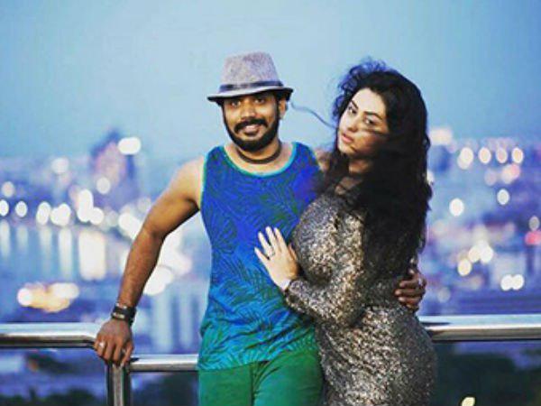 വളരെ സന്തോഷം 