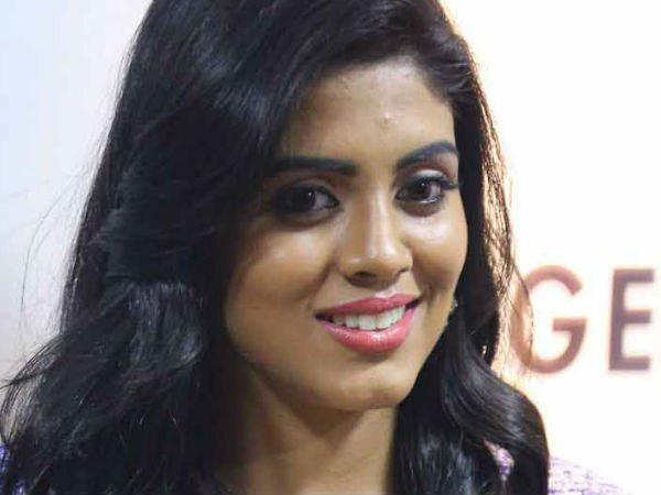 ഇനിയയുടെ തുടക്കം 