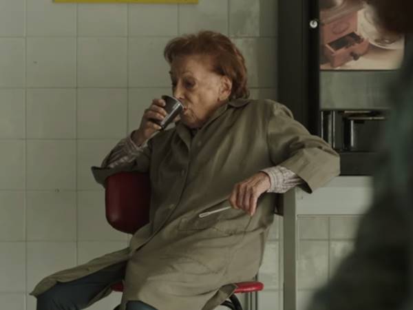 യൗവനത്തിന്റെയും മധ്യവയസ്കതയുടെയും വ്യത്യസ്തകൾ 