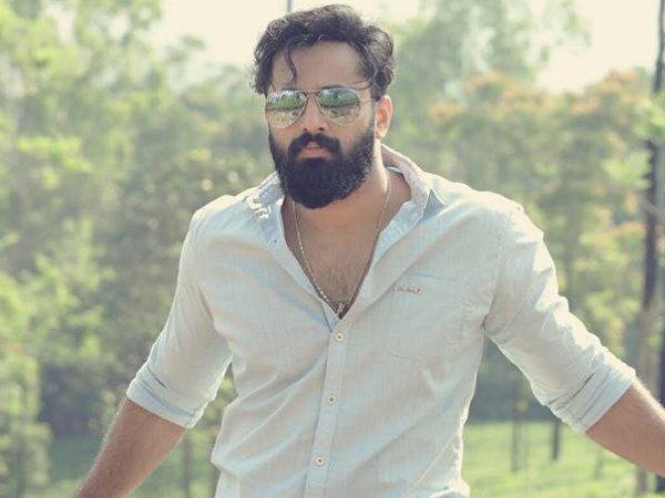 വിക്രമാദിത്യനിലൂടെ