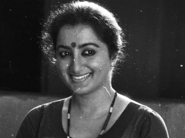 സിനിമയിലേക്ക്