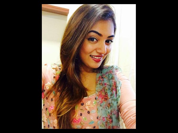 അവതാരകയില്‍ നിന്നും അഭിനേത്രിയിലേക്ക്