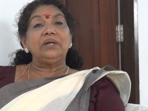 താമസിക്കുന്ന വീട്