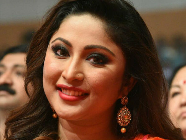 മോഡലിങിലൂടെ സീരിയലില്‍ 